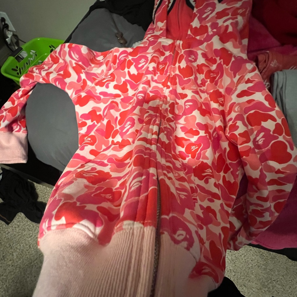 Bapesta pink zip up
Colorful graphic hoodie
Pink bape zip up hoodie - Picture 7 of 7